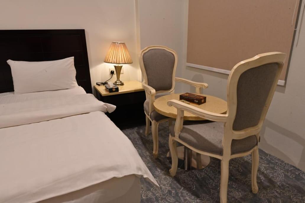 Al Furat Madayin Hotel Riaad Buitenkant foto